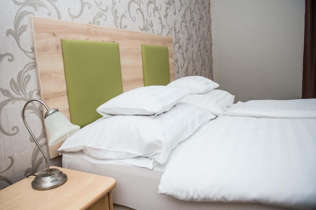 Hozam Wellness Es Apartman Szolnok Ngoại thất bức ảnh