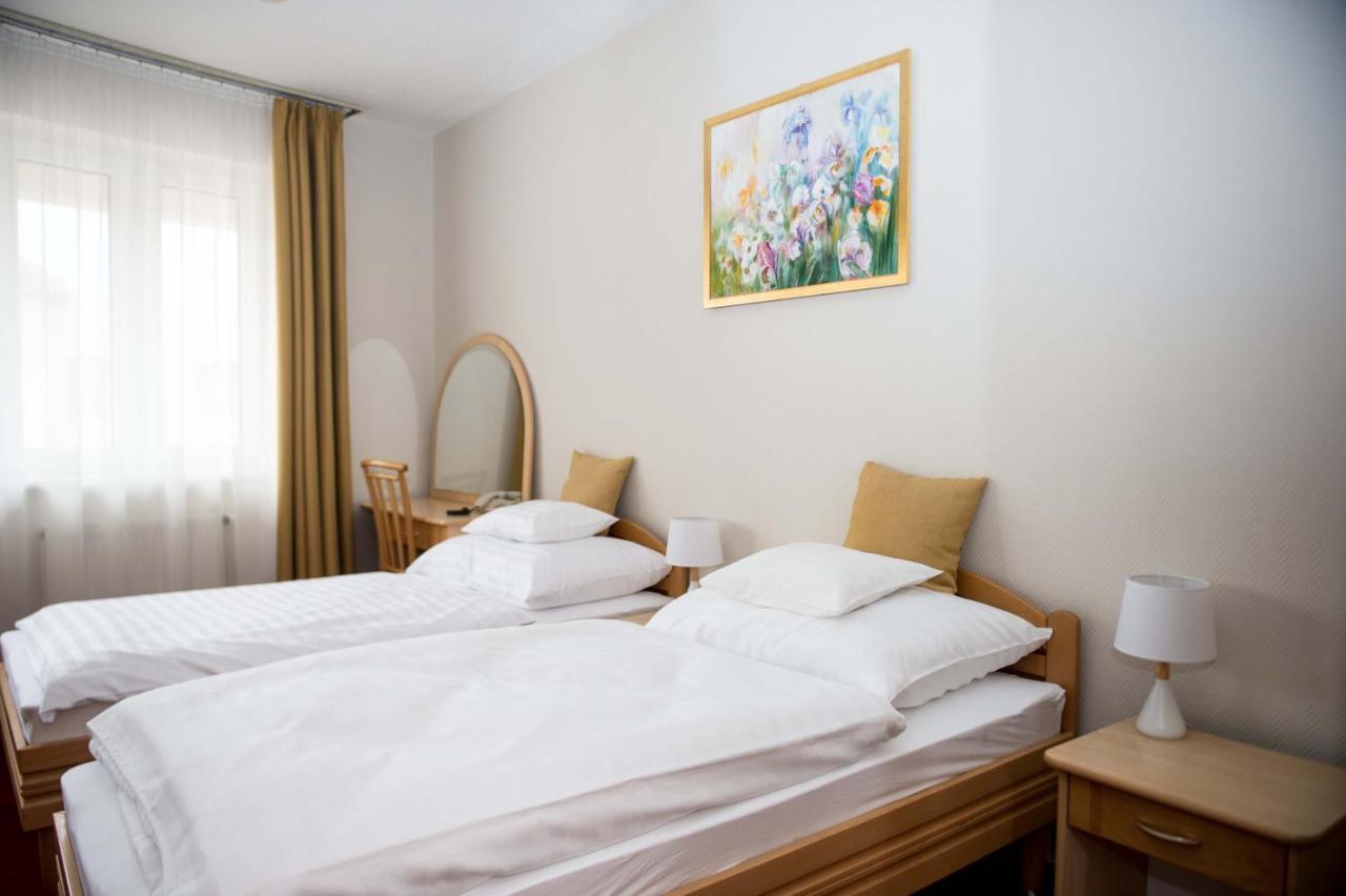 Hozam Wellness Es Apartman Szolnok Ngoại thất bức ảnh